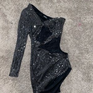BLACK SEQUENCE DRESS SIZE S